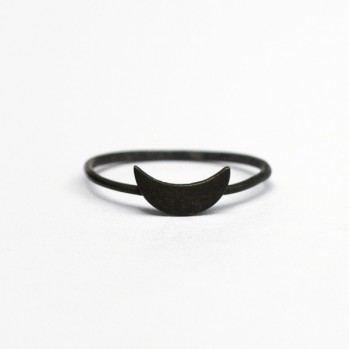Black Smiling Moon Ring